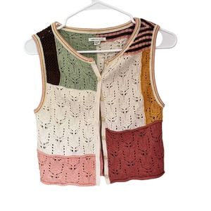 American Eagle XS Cropped Button Up Sweater Vest